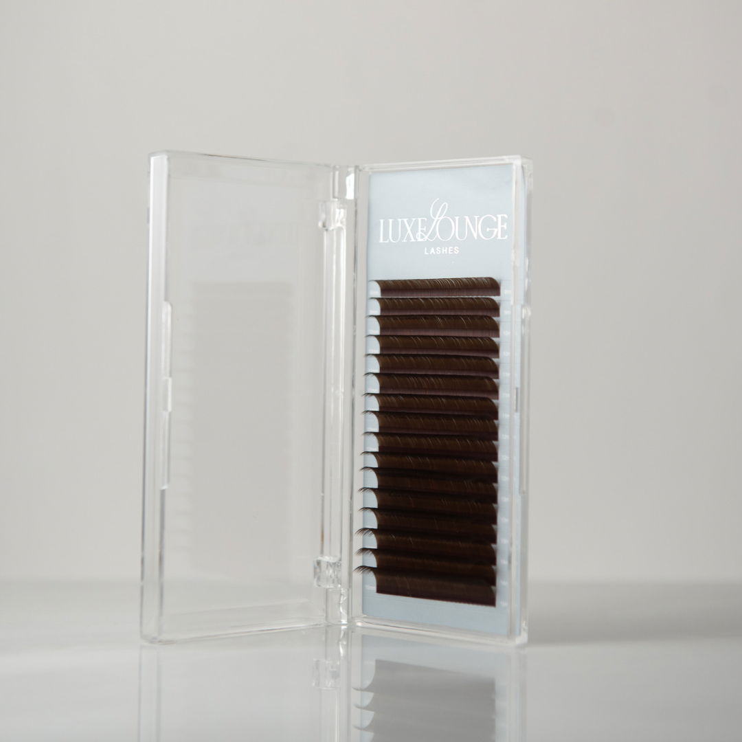 Mocha Brown 0.05 Volume lashes